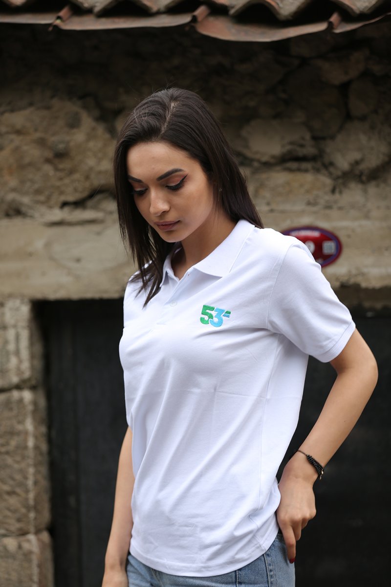 53 Markalı Polo Yaka Beyaz T-Shirt Unisex